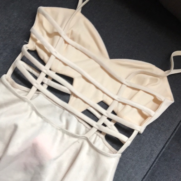 Nude dress - Picture 2 of 3